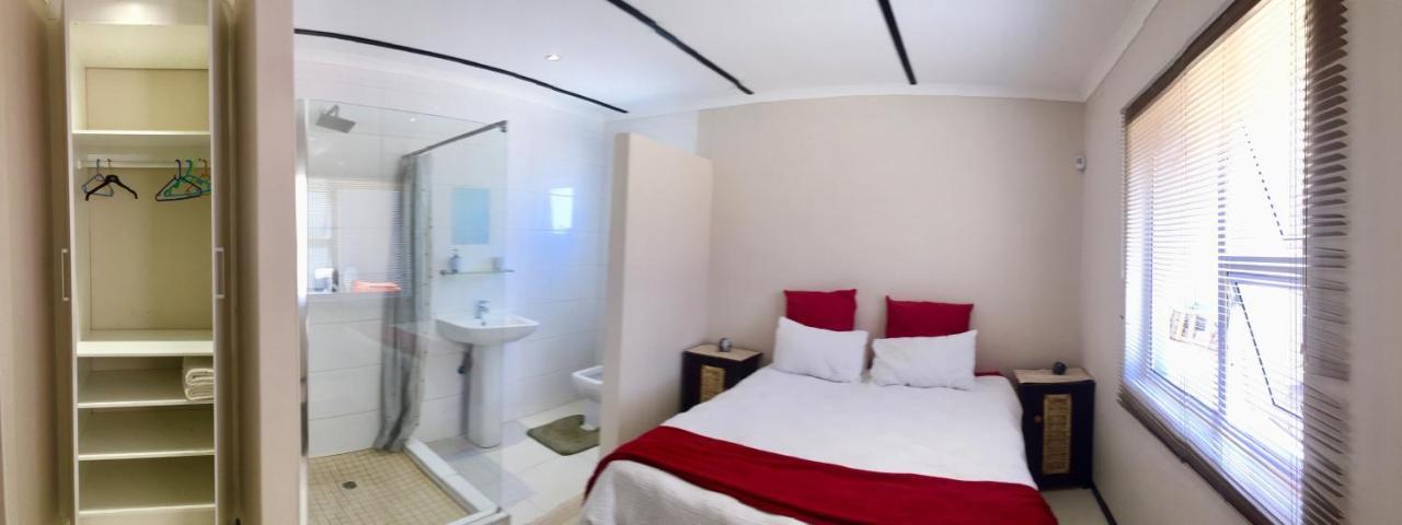 Man Cave Suite Swakopmund Exteriör bild